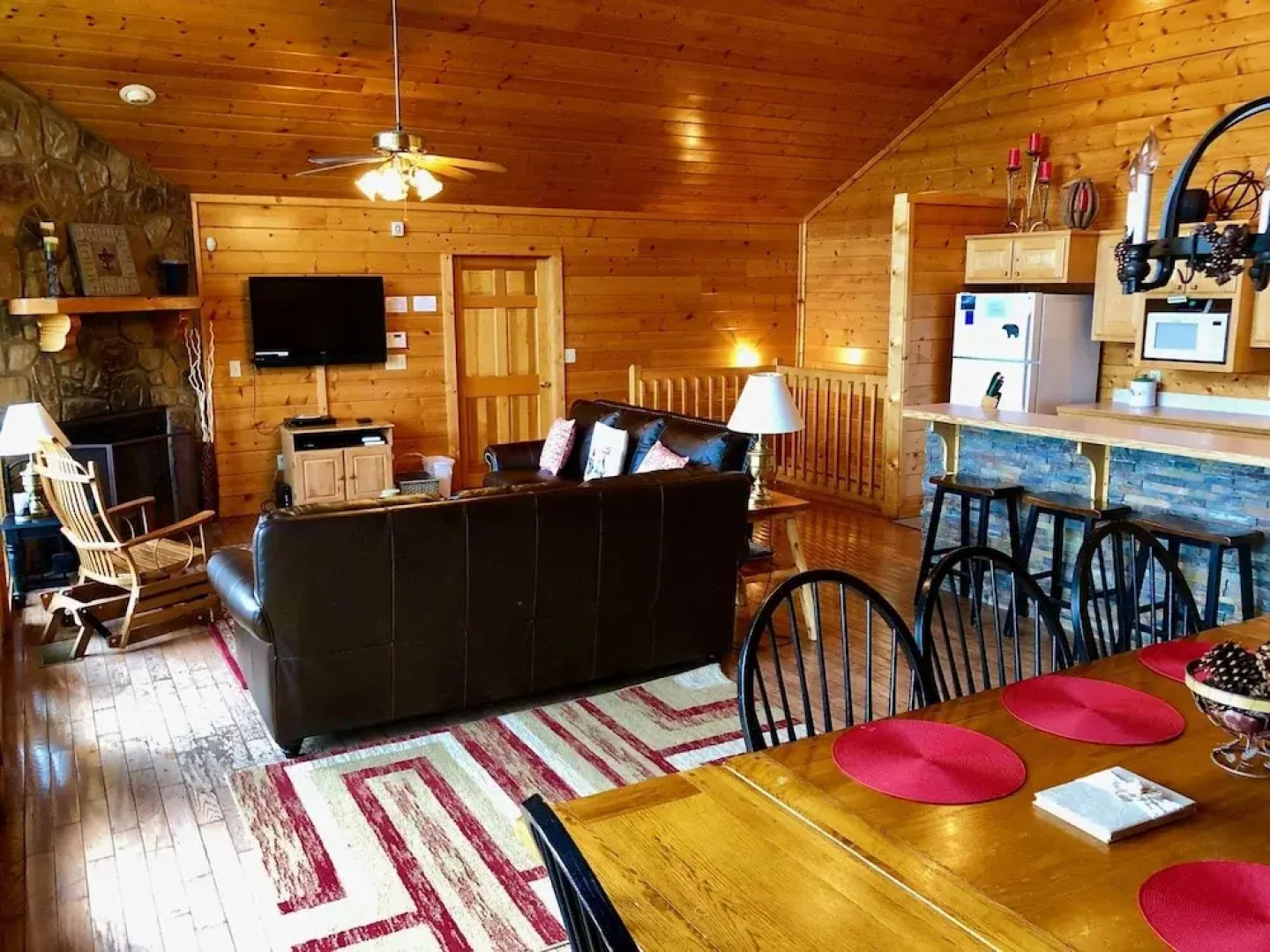 Majestic Views - Four Bedroom Cabin