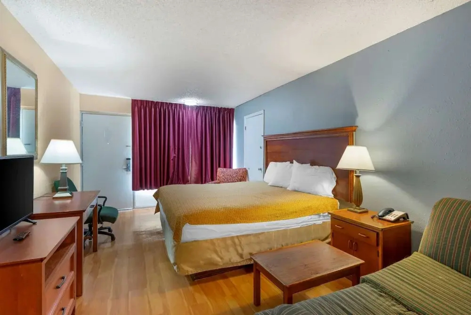 Econo Lodge Colonial Heights