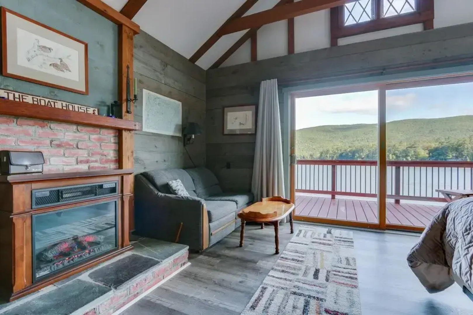Beautiful Home in Moultonborough With