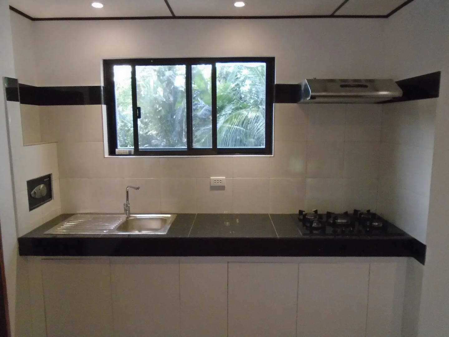 Parrot Resort Moalboal