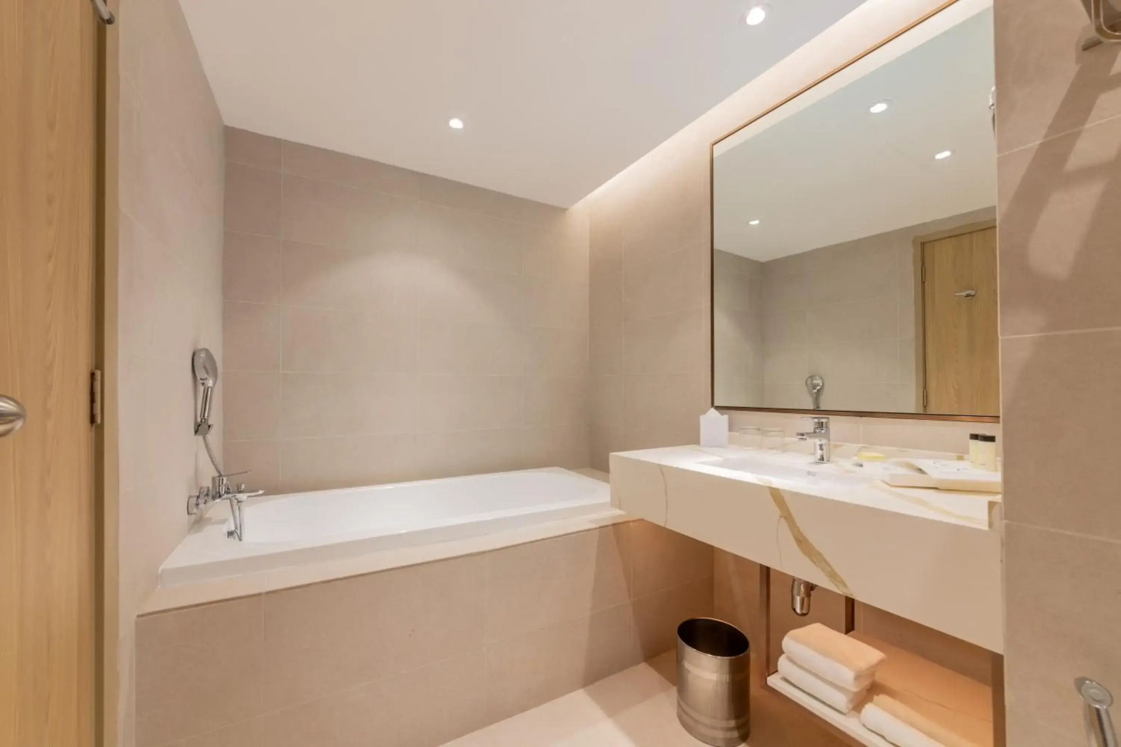 Glenmarie Hotel & Golf Resort