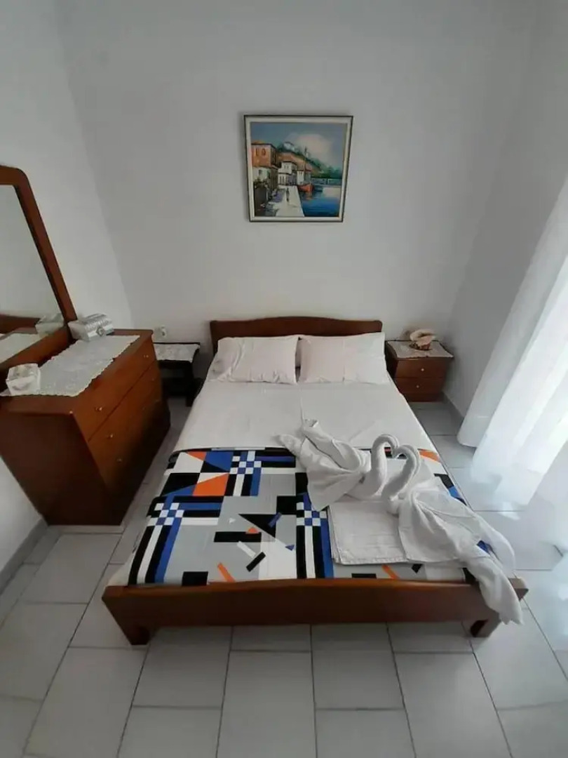 Impeccable 2-bed House in