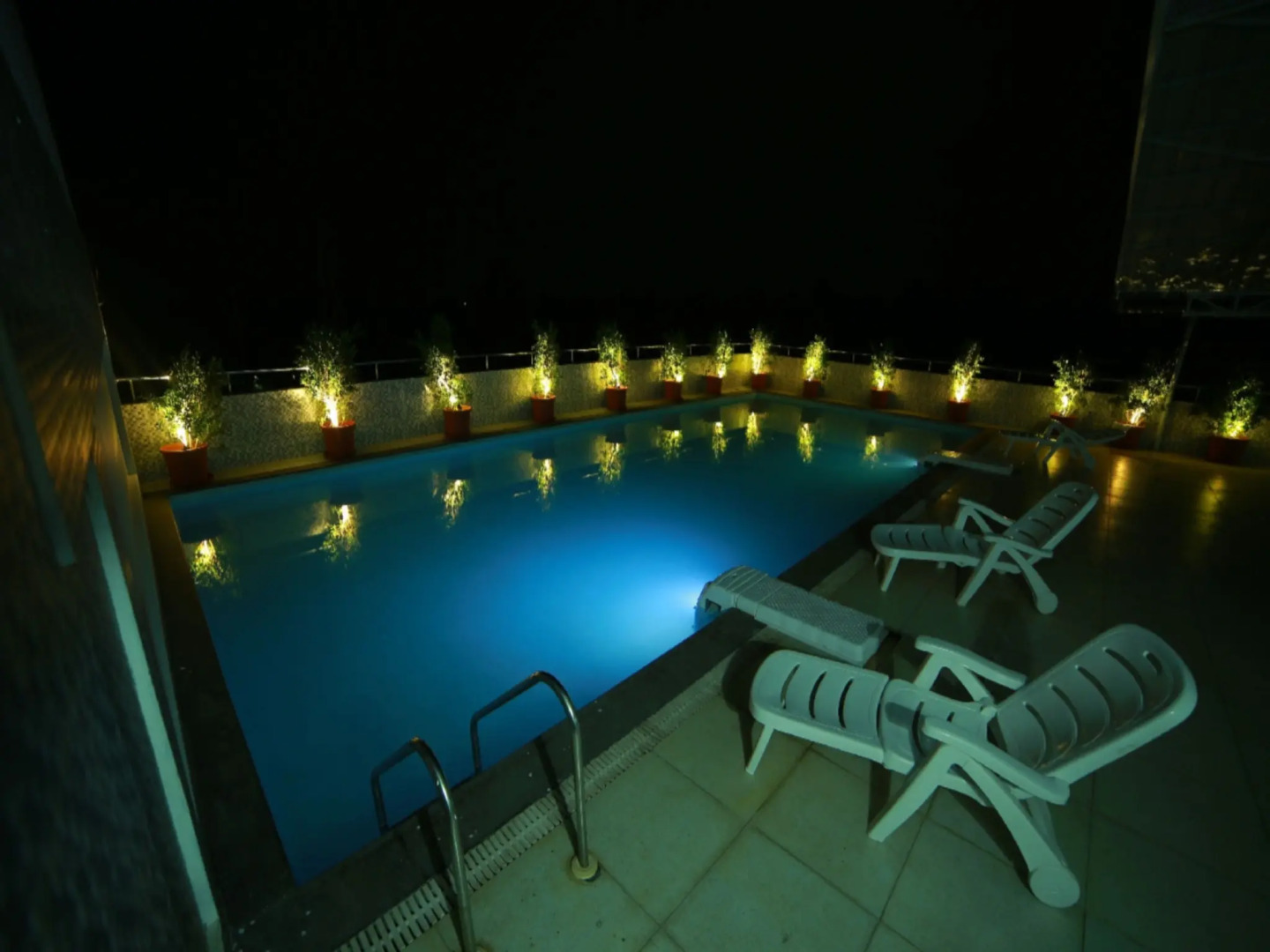 Nakshatra Emerald Inn