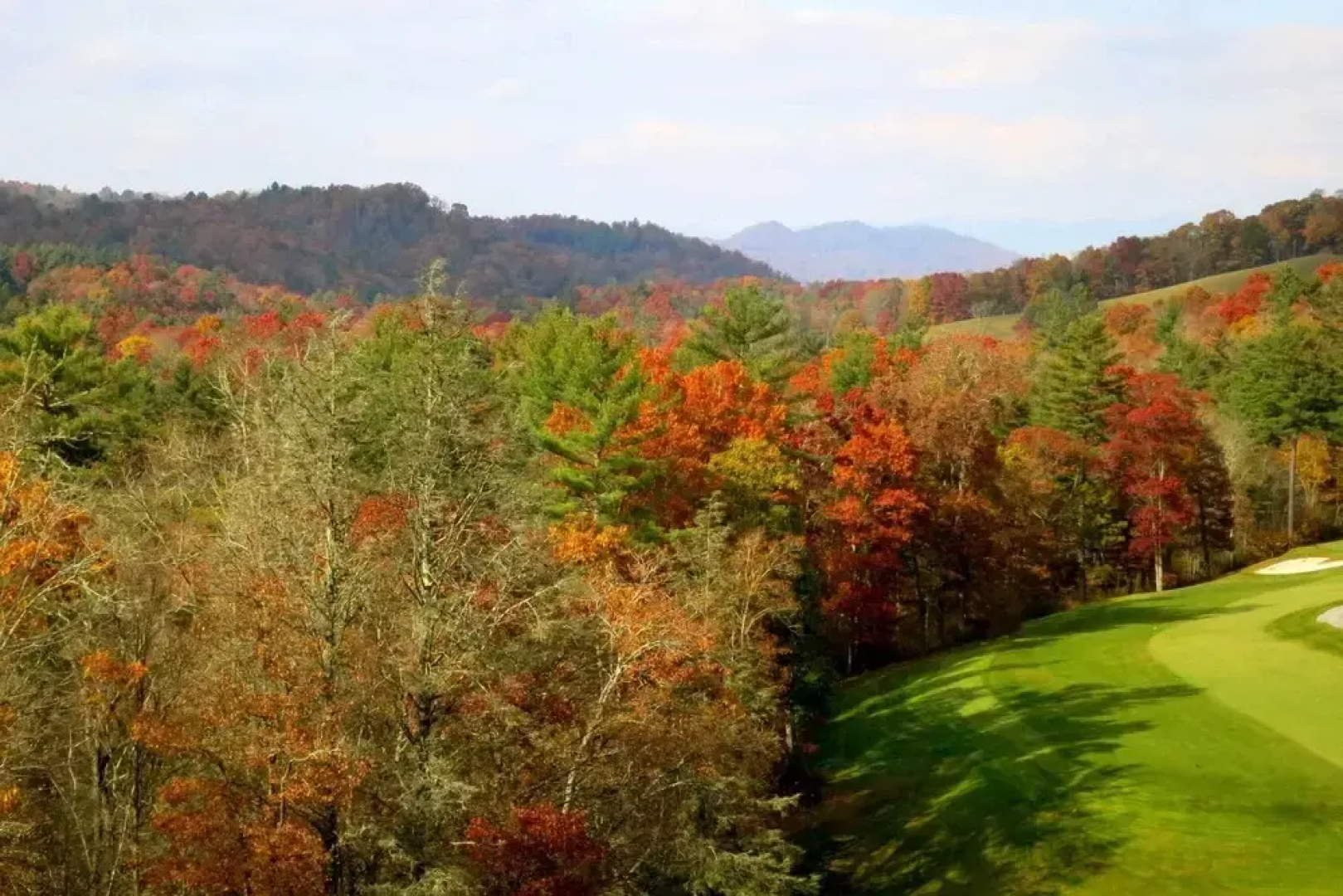 Trillium Links Condo w/ Deck Near Lake Glenville!