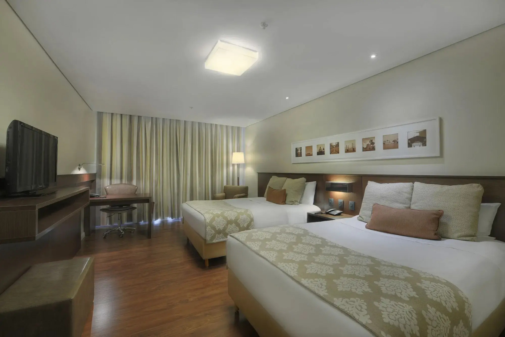 Hotel Deville Prime Porto Alegre