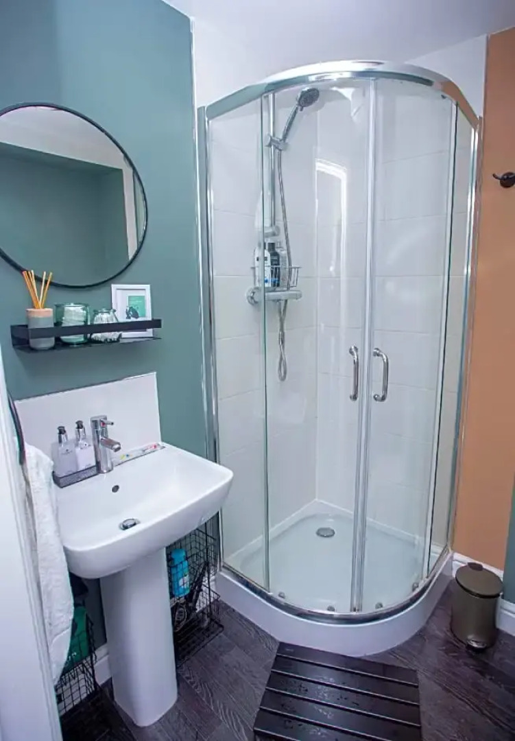 Nest Easy - Derngate Basement