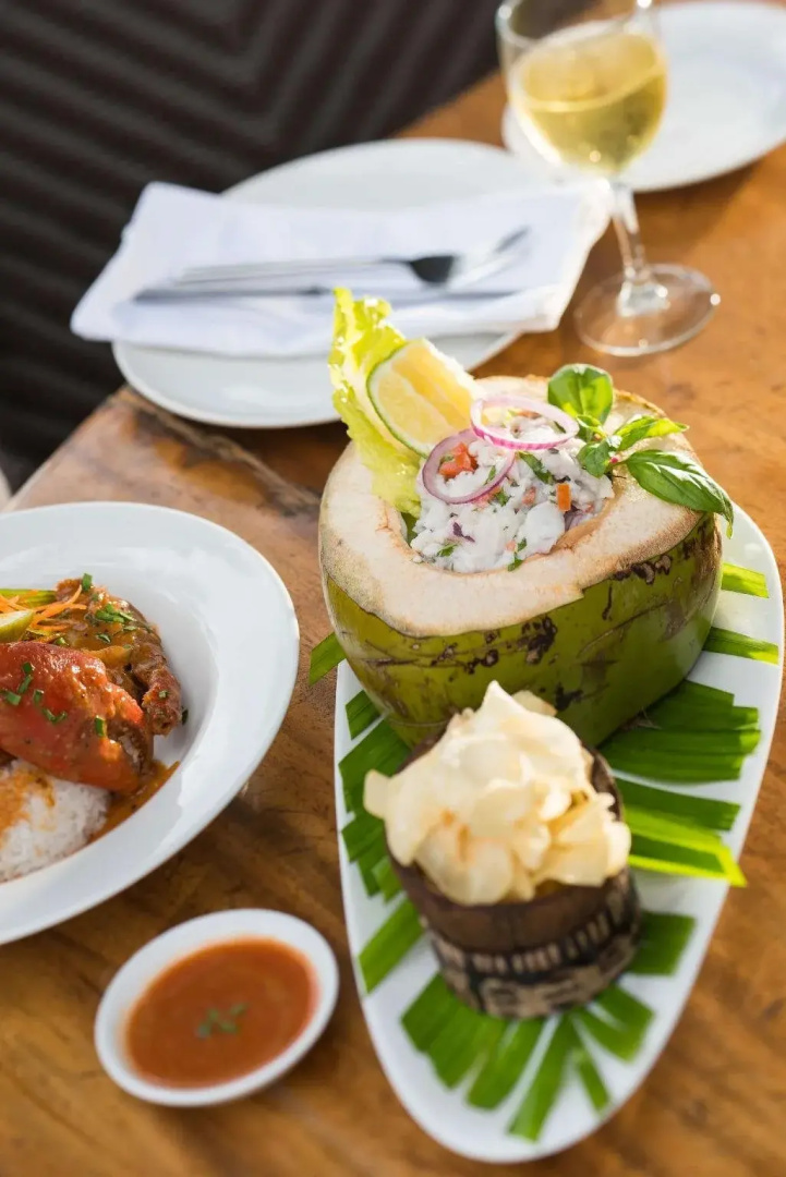 DoubleTree Resort by Hilton Hotel Fiji - Sonaisali Island
