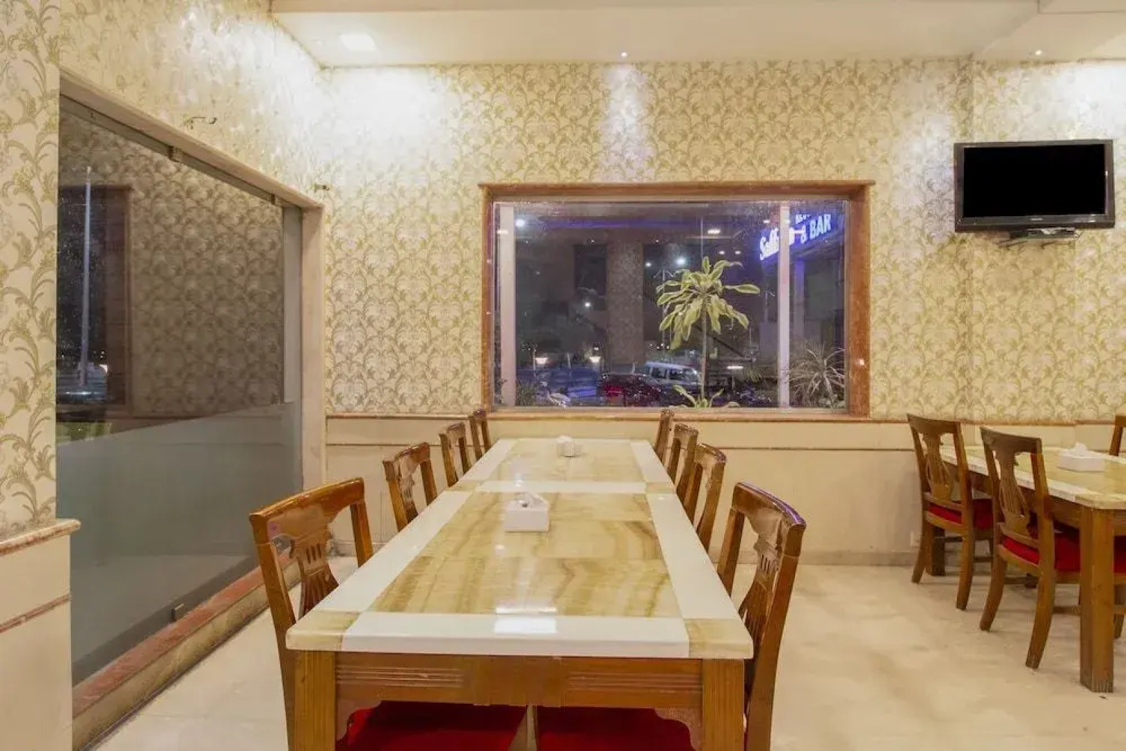 Capital O 40904 Hotel Satish Executive