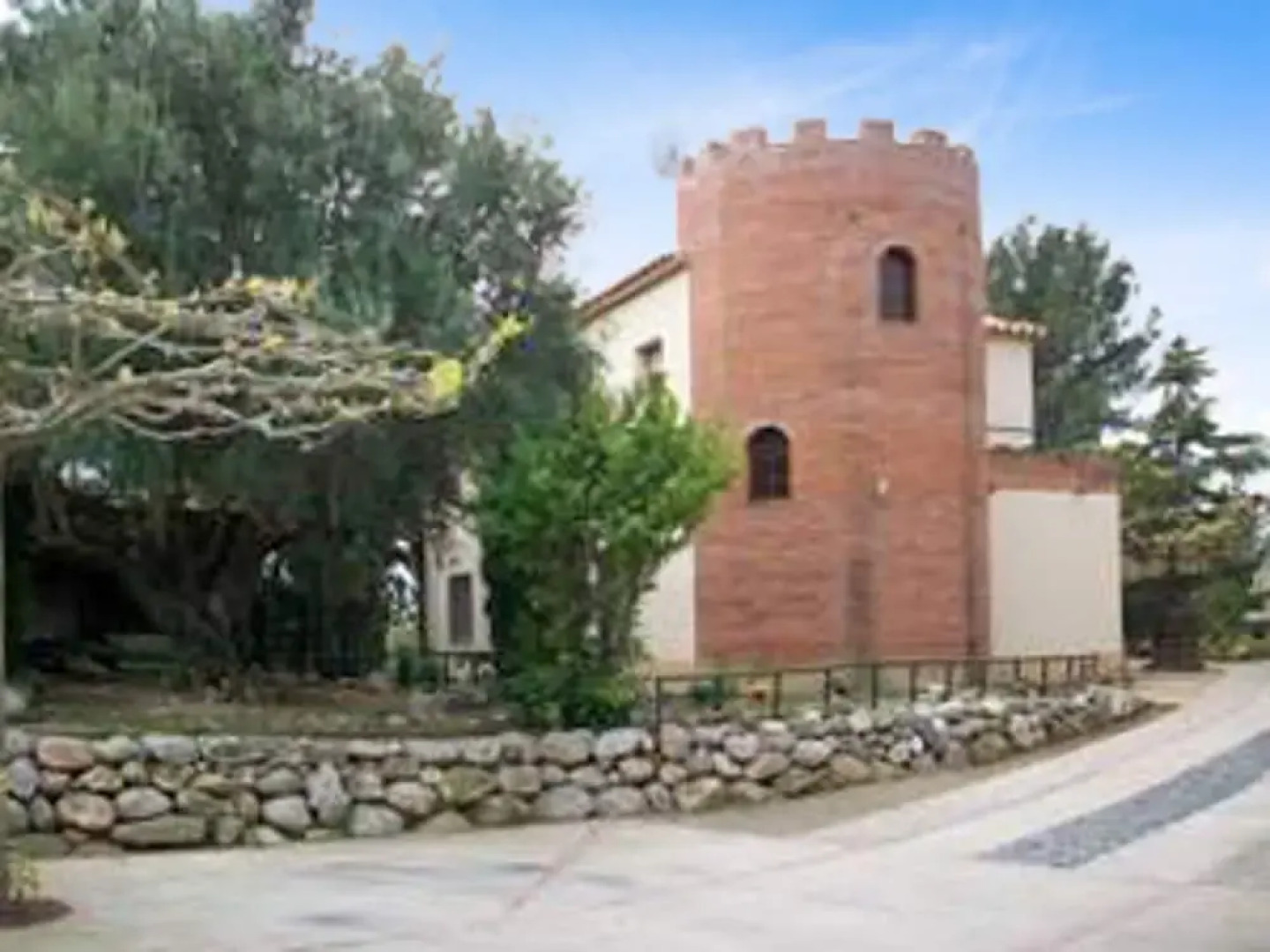 Spacious, 6-bedroom House in Vallmoll With a Swimming Pool and Wifi 10