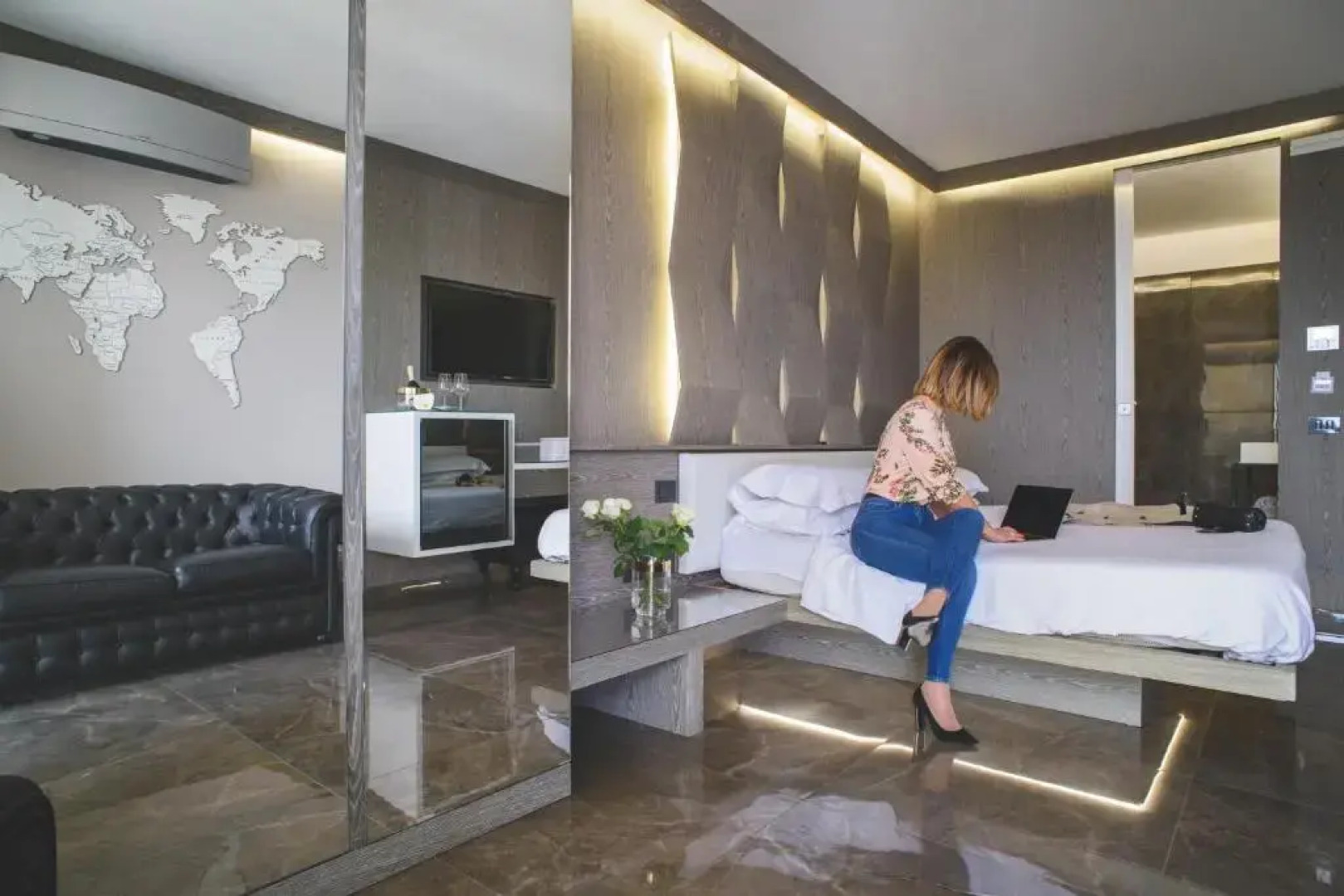 Upper - Boutique Hotel