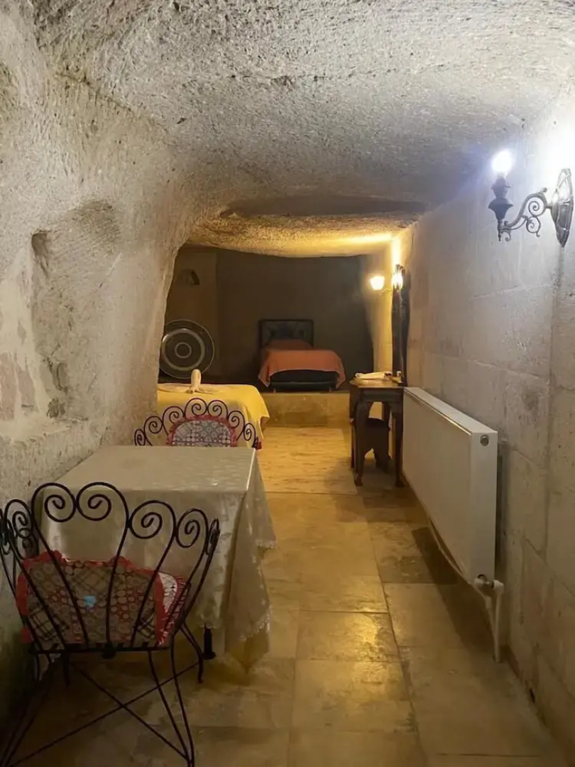 Ela cave house