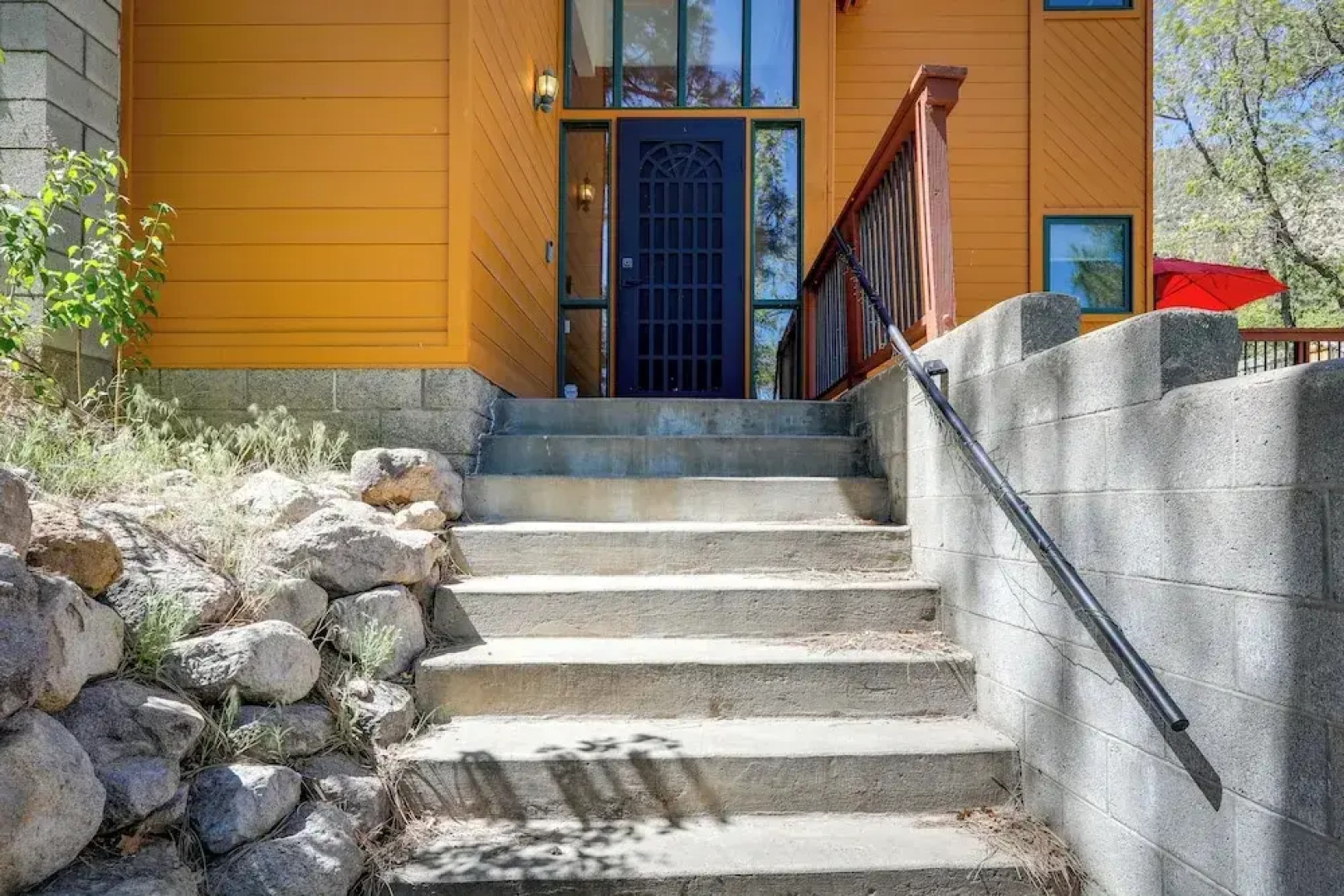 Spacious Flagstaff Home w/ Hot Tub & Fire Pit!