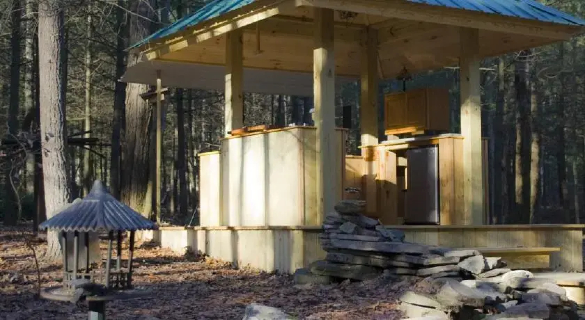 Art Cabin in the Woods