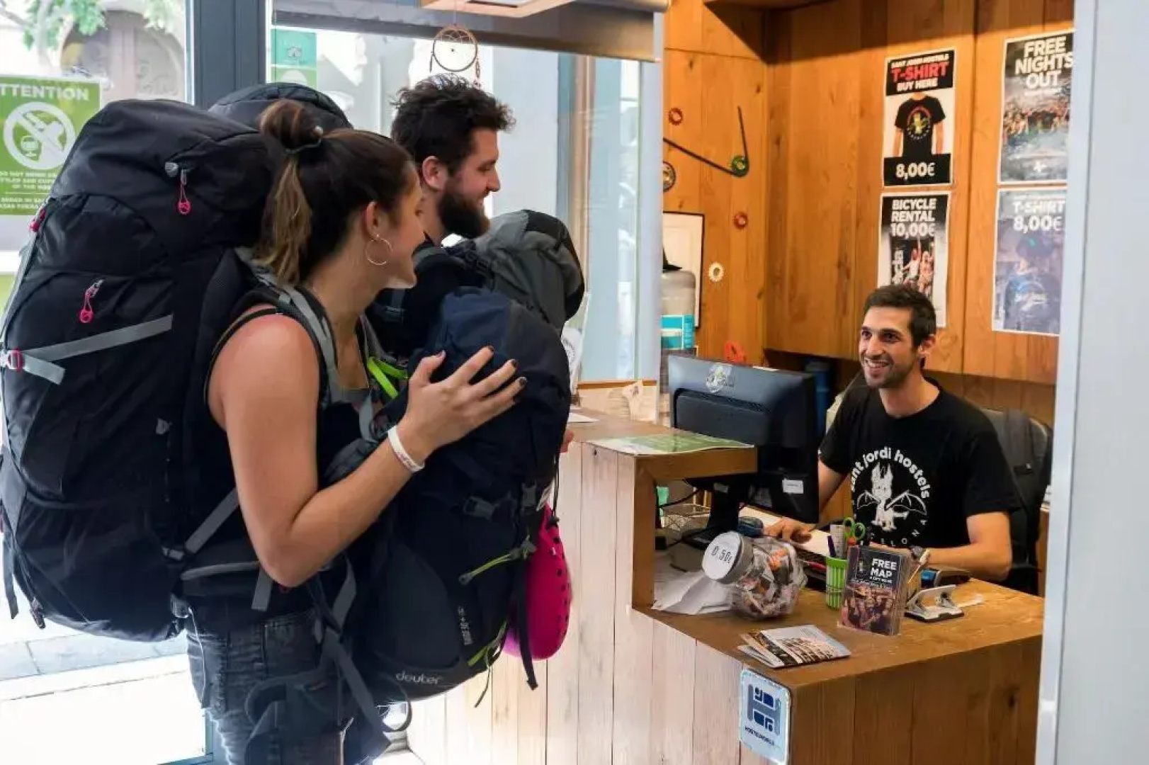 Sant Jordi Hostels Gracia