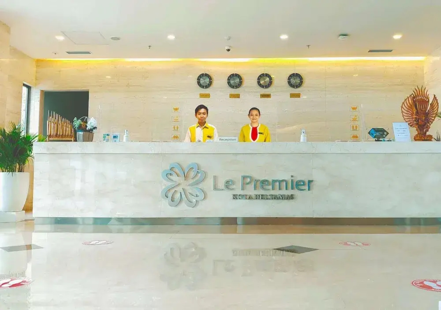 Le Premier Hotel Kota Deltamas