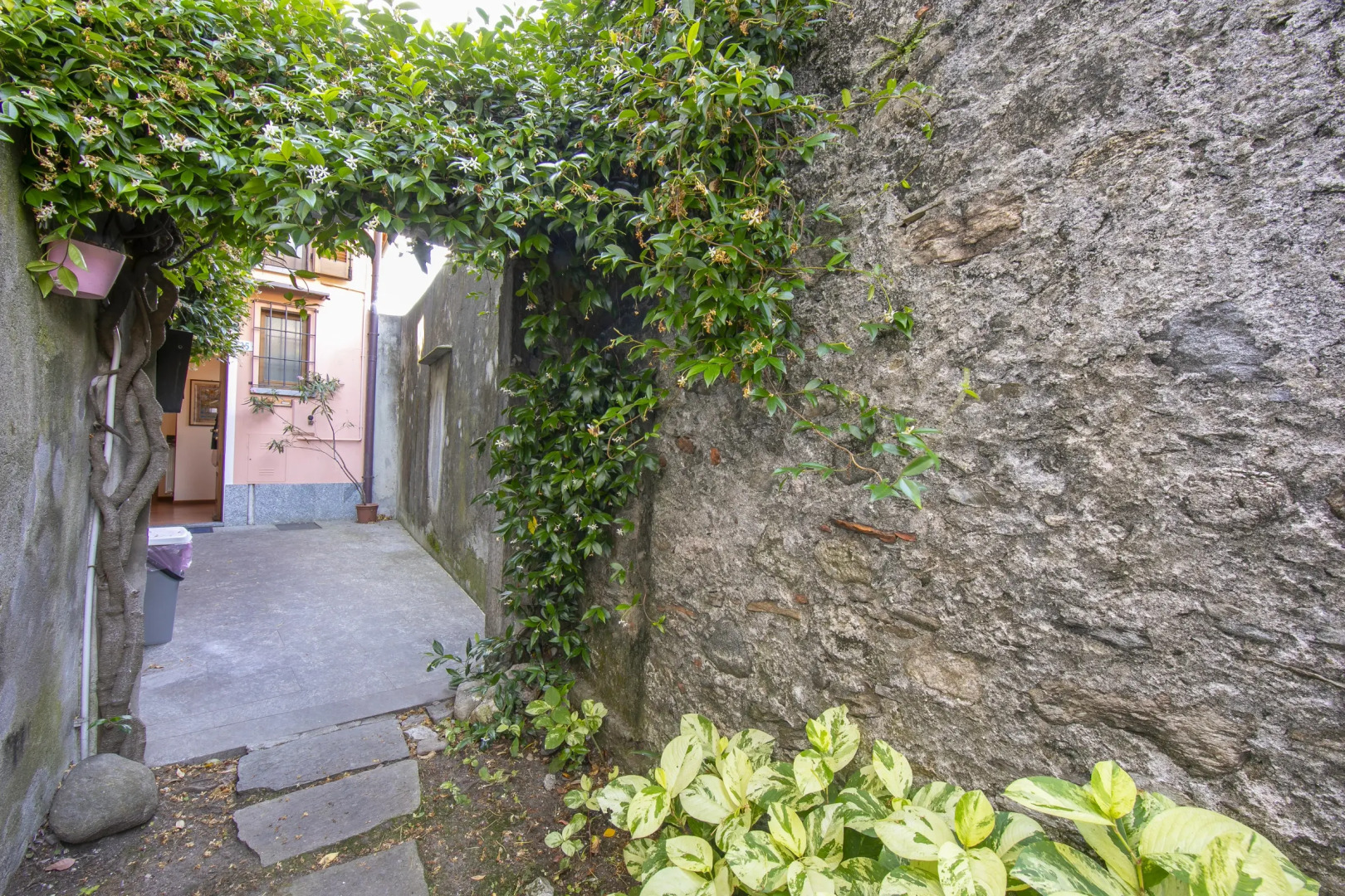 Suna Beach Apartment