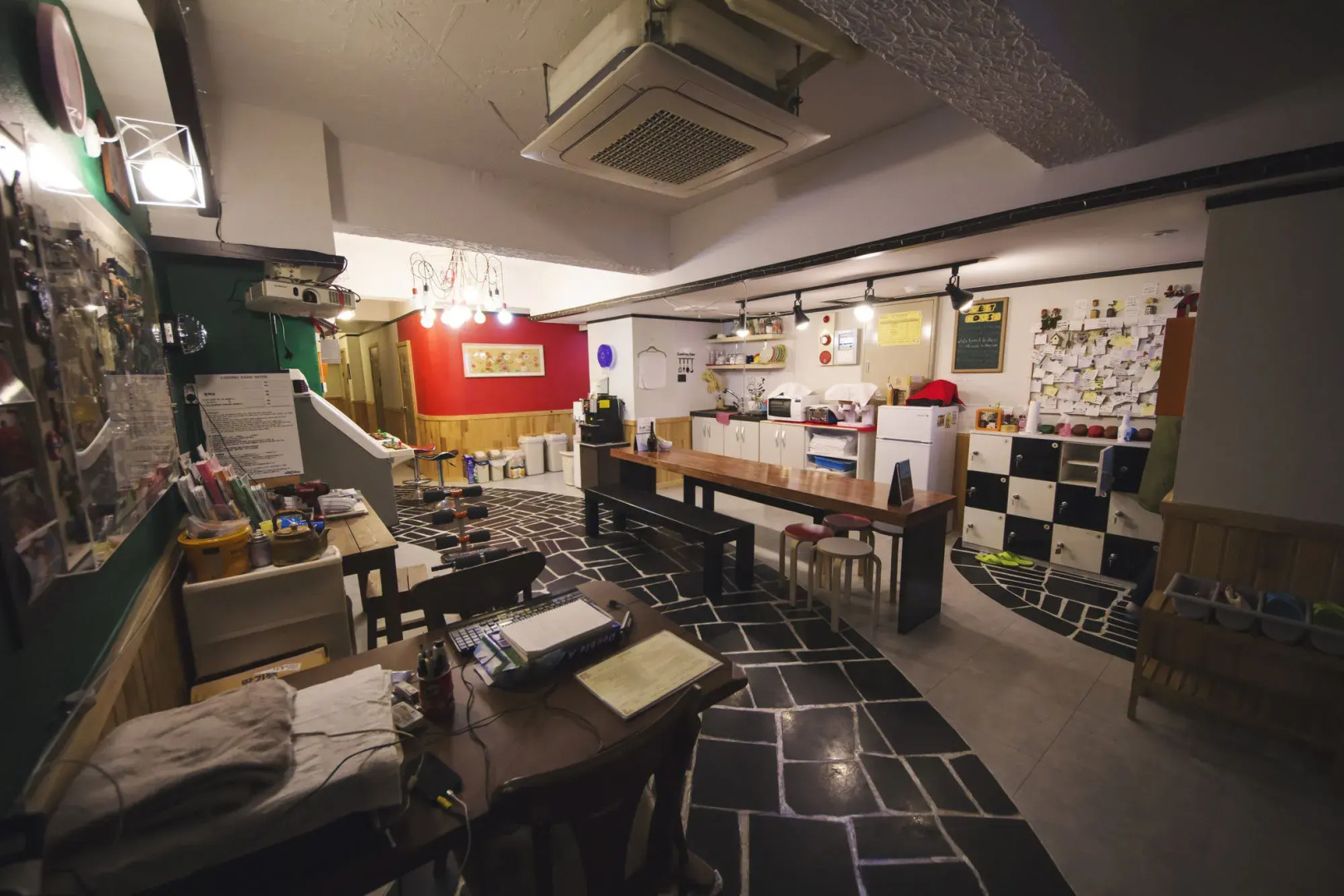 Dongbaekseom Guest House