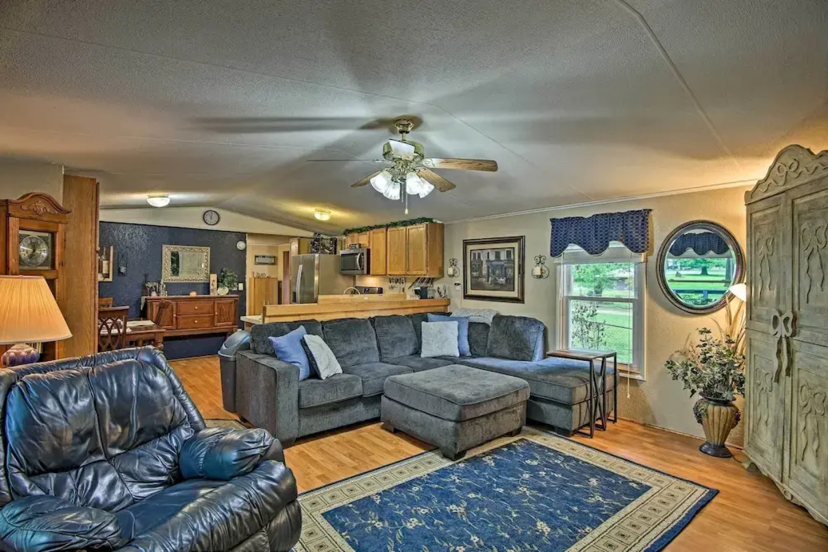 Hot Tub & Deck: Tranquil Home Near Grand Lake