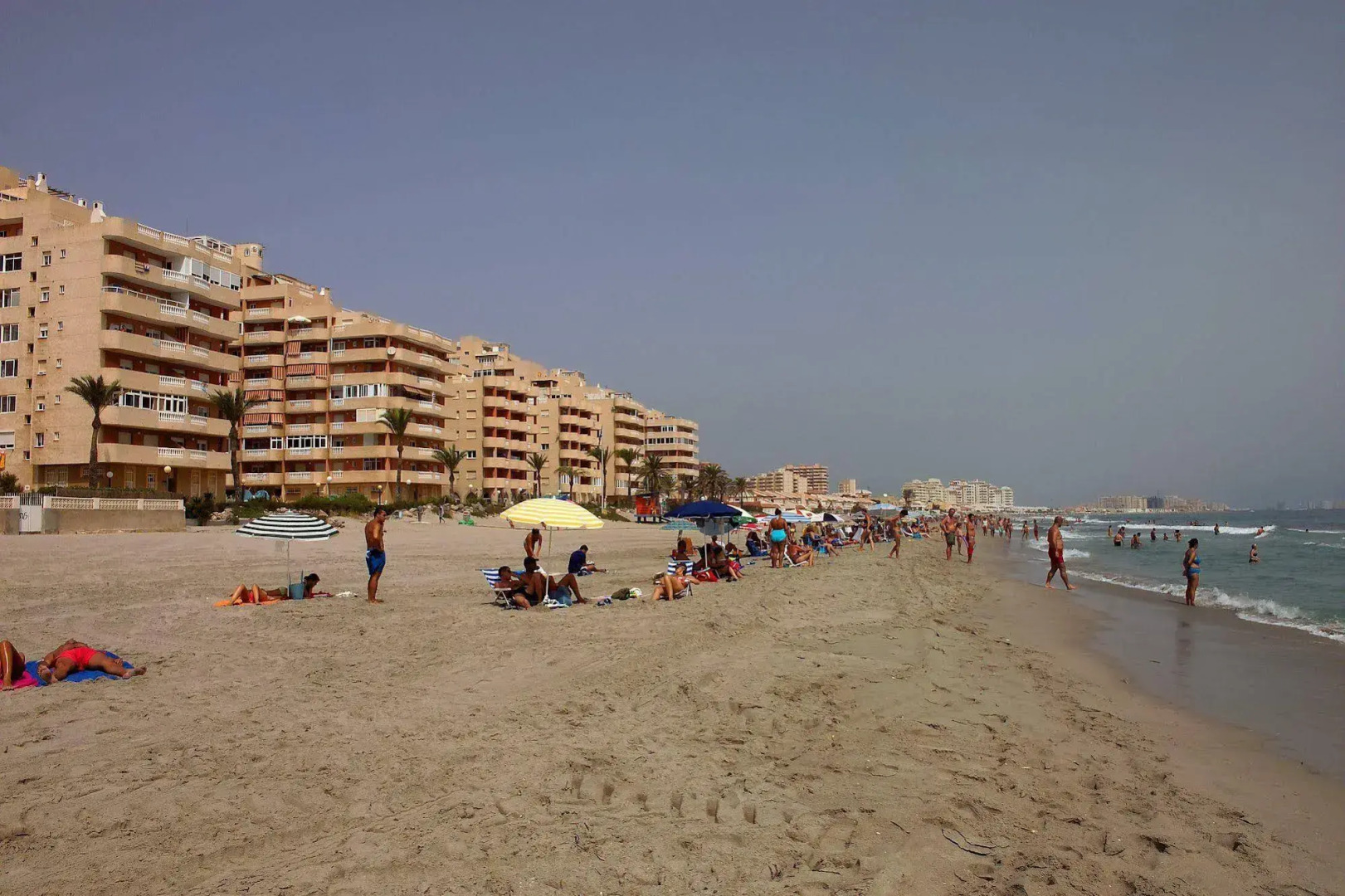 Apartamentos Turísticos Hawaii 4-5