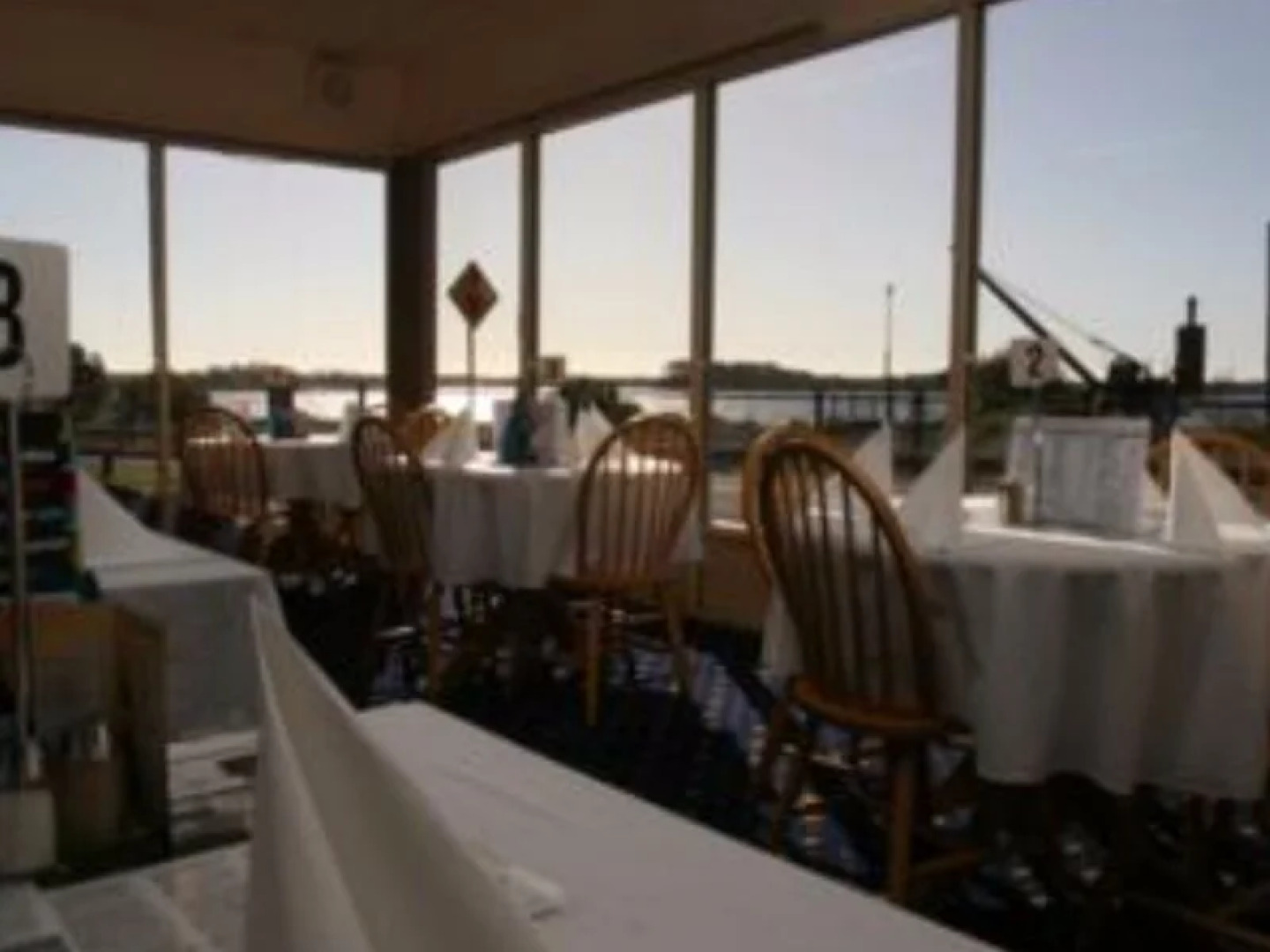 Regatta Point Tavern & Holiday Villas