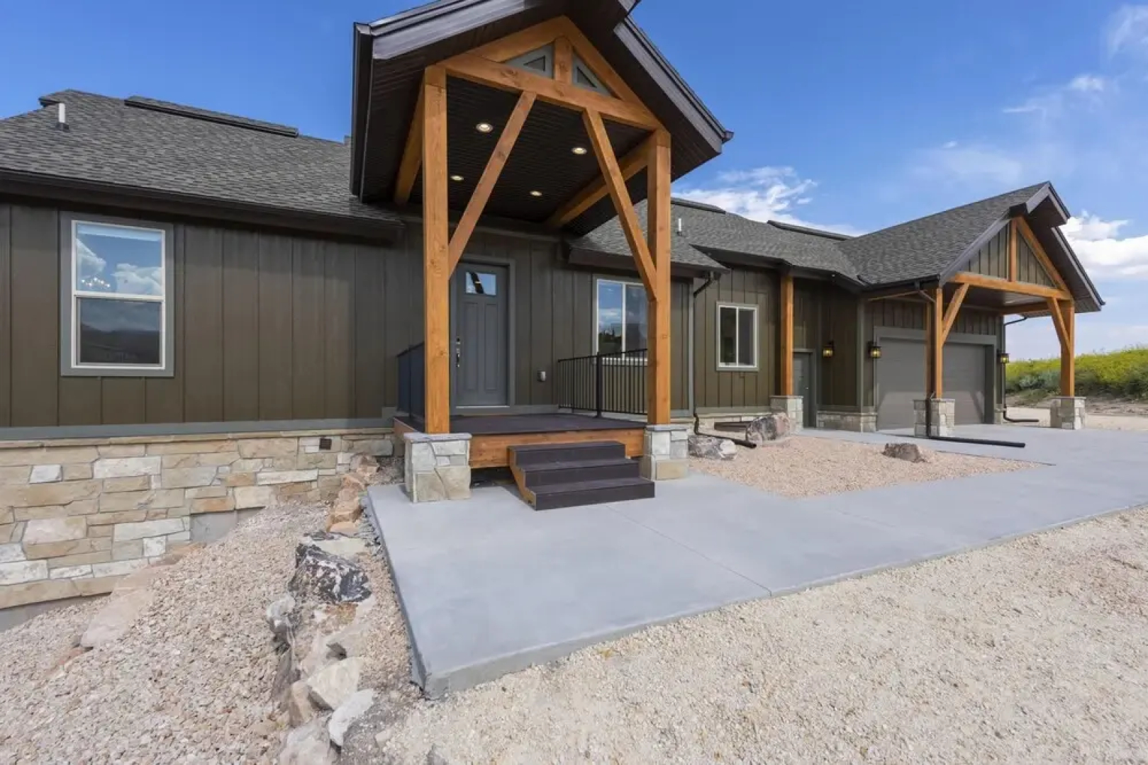 Lotus Lodge With Bear Lake Luxury Rentals