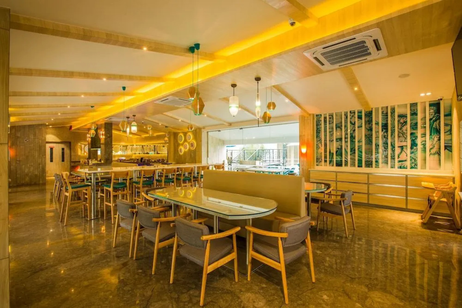 Royal Land Luxury AC Tent