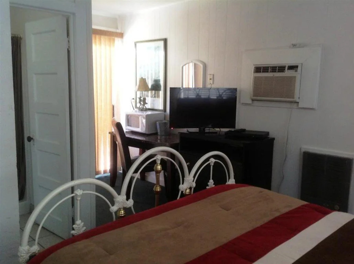 The Gateway Restaurant & Lodge