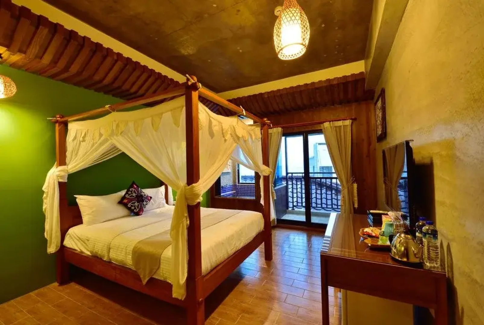 Wan-Zai B&B
