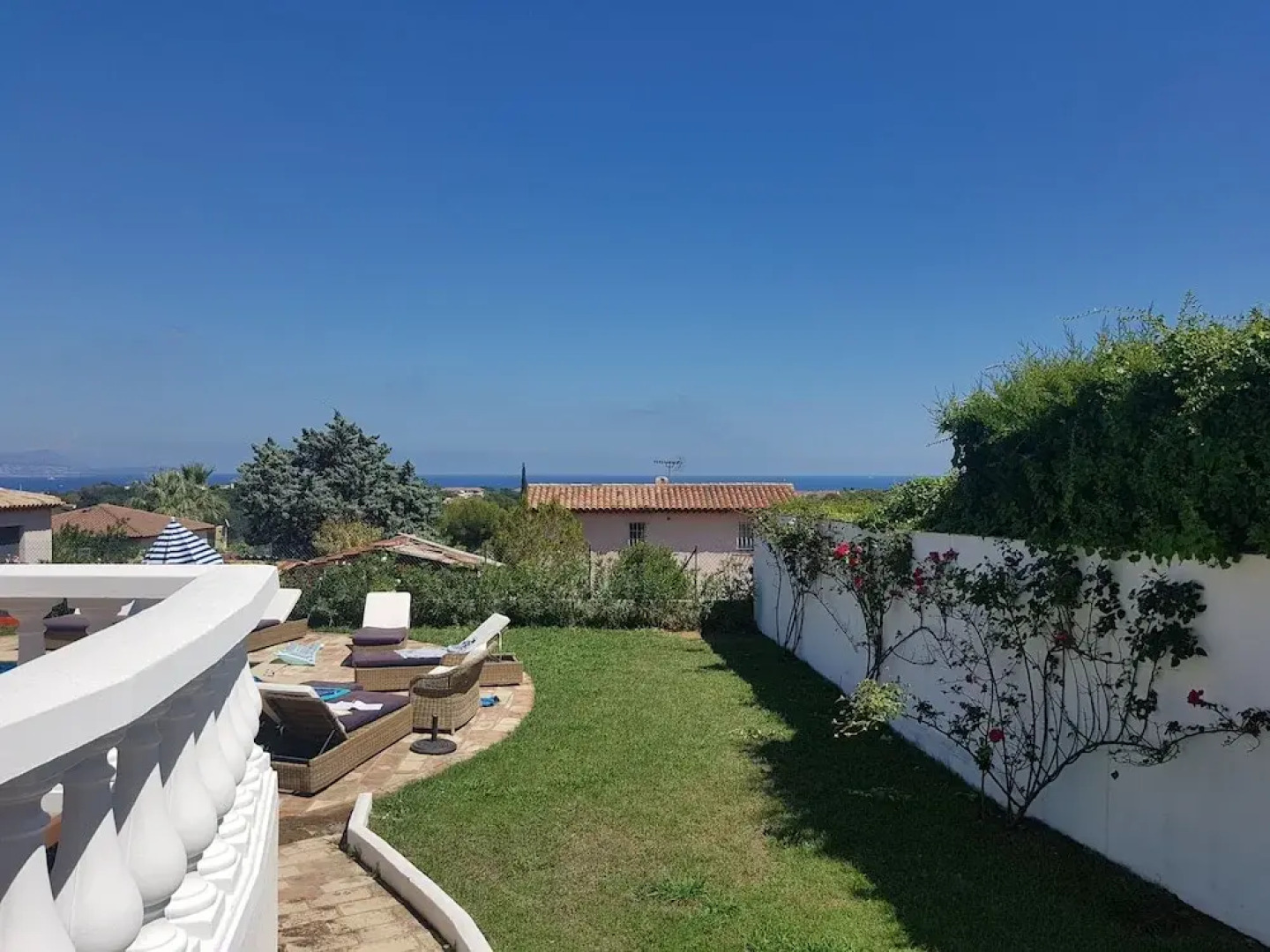 Gorgeous Villa in Montcaret With Private Swimming Pool