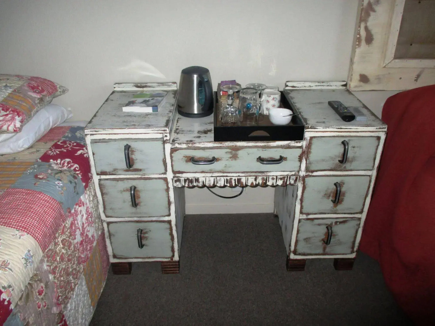 Fat Owl Motel, Bar & Eatery