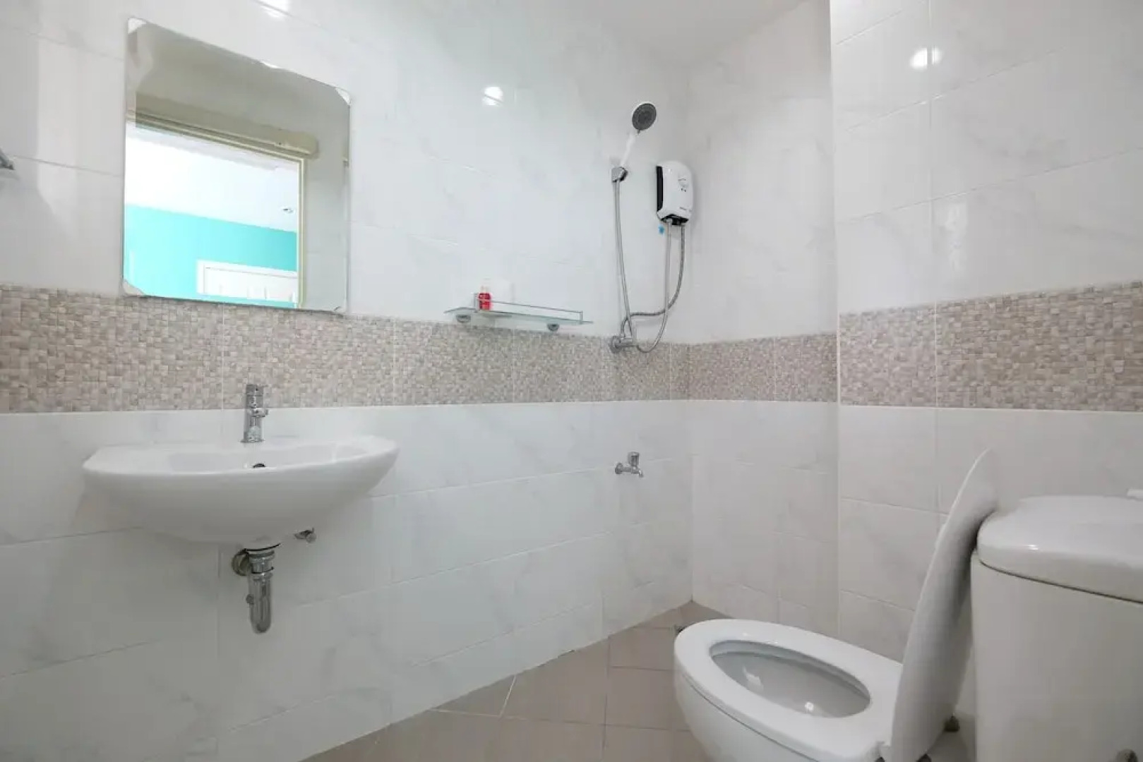 Living at Sphere Apartment - Family room