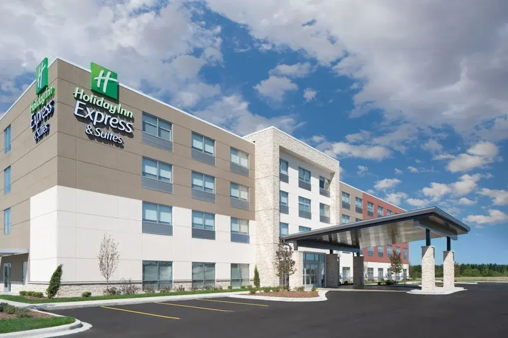 Holiday Inn Express & Suites Elkhorn - Lake Geneva Area, an IHG Hotel
