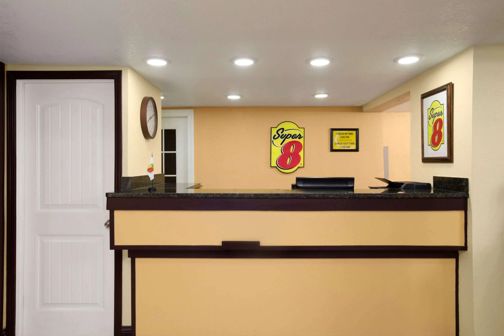 Super 8 By Wyndham Woodward