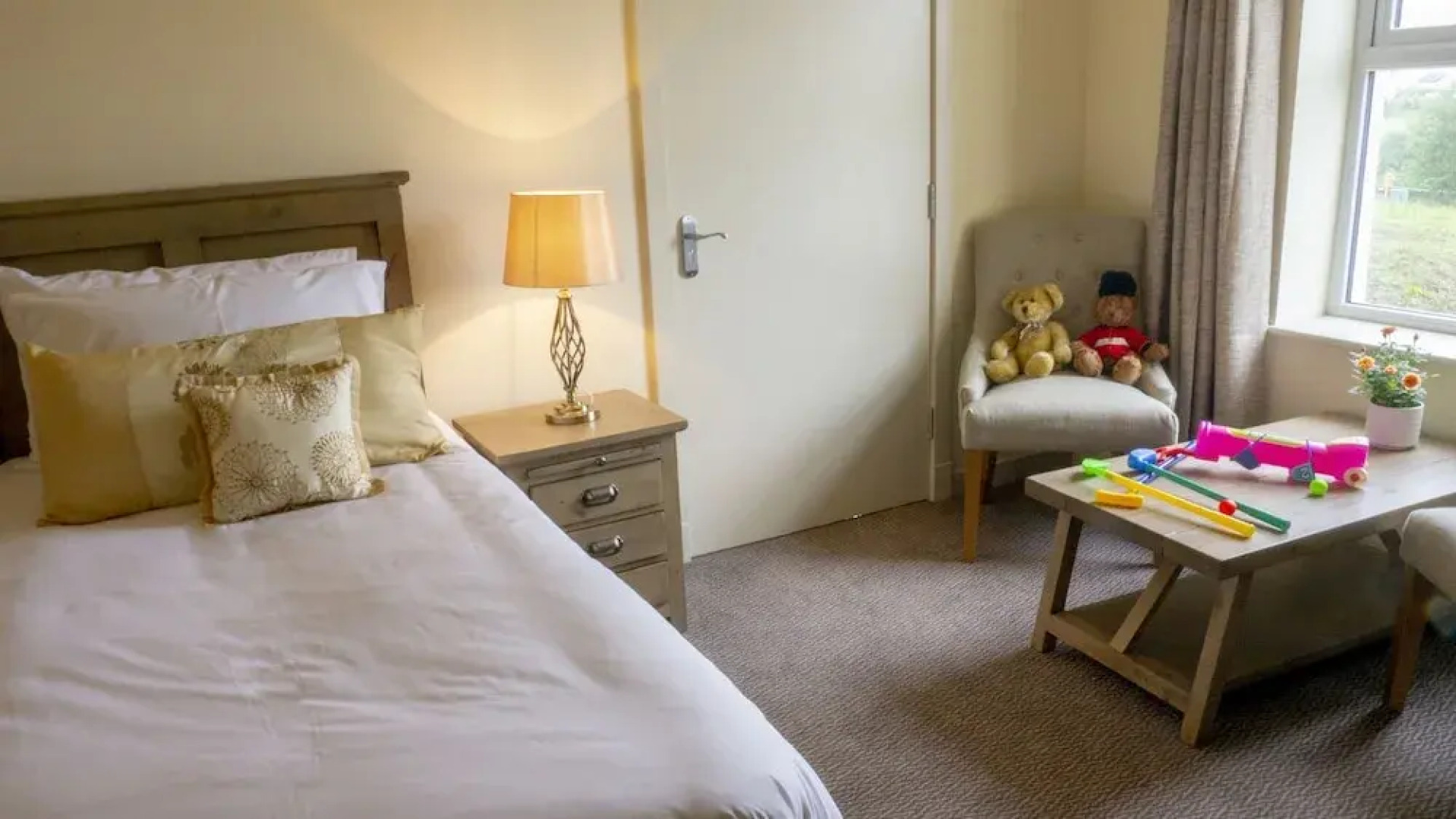 Comis Hotel and Golf Resort