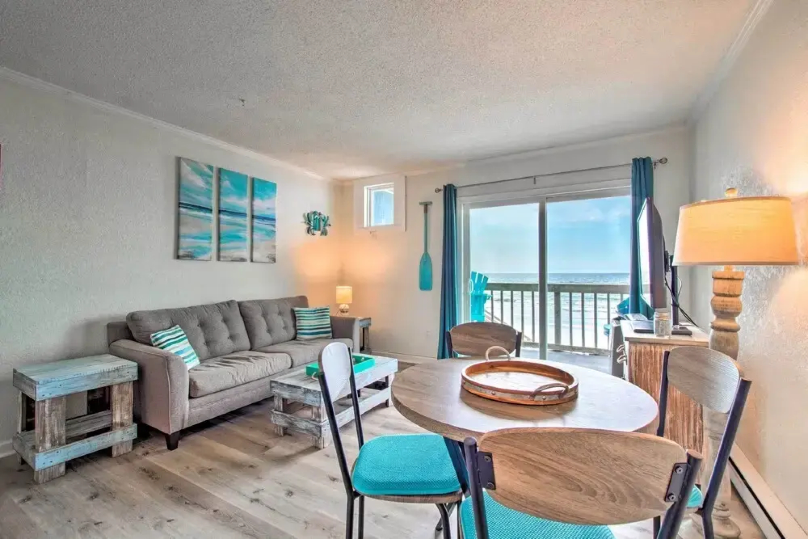North Topsail Beach Condo w/ Balcony!