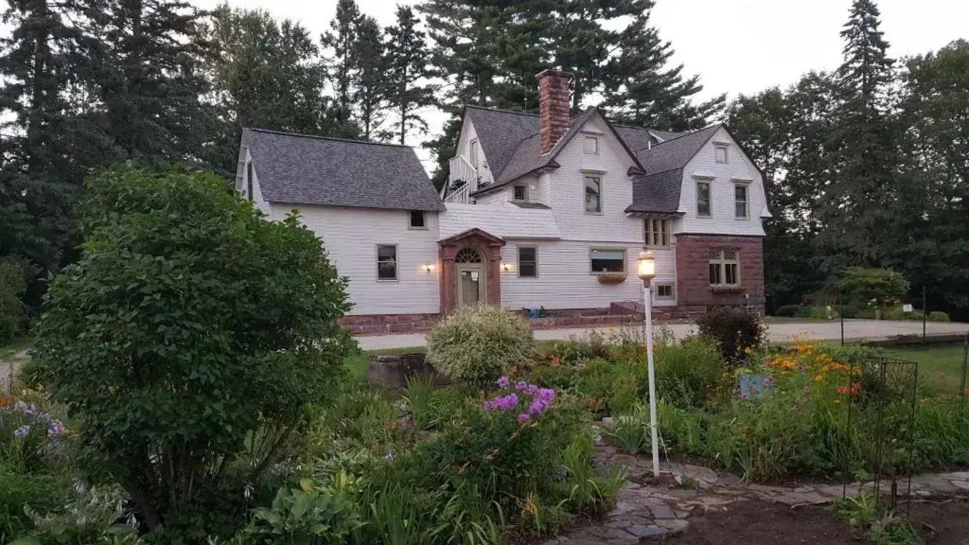 Pinehurst Inn Bed & Breakfast