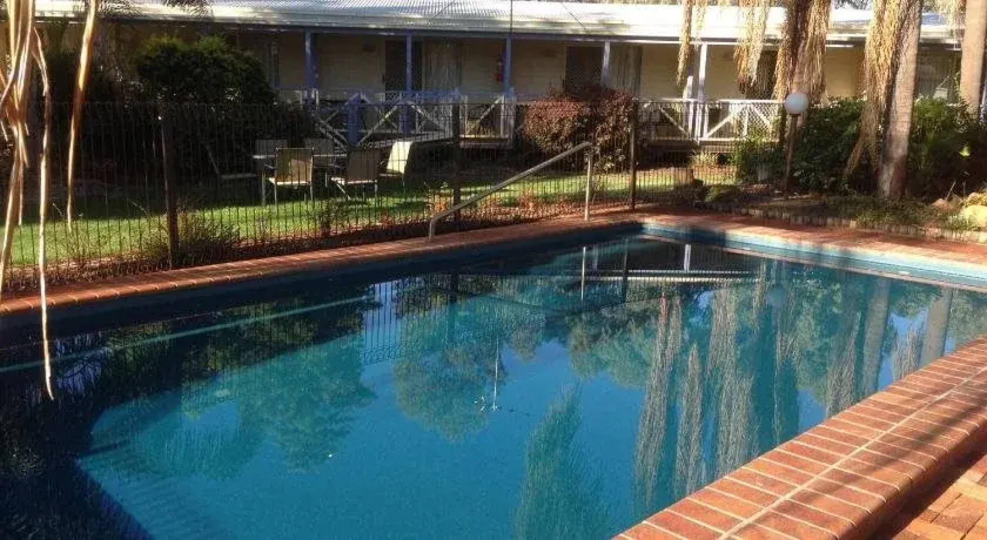 Tambo Mill Motel & Caravan Park