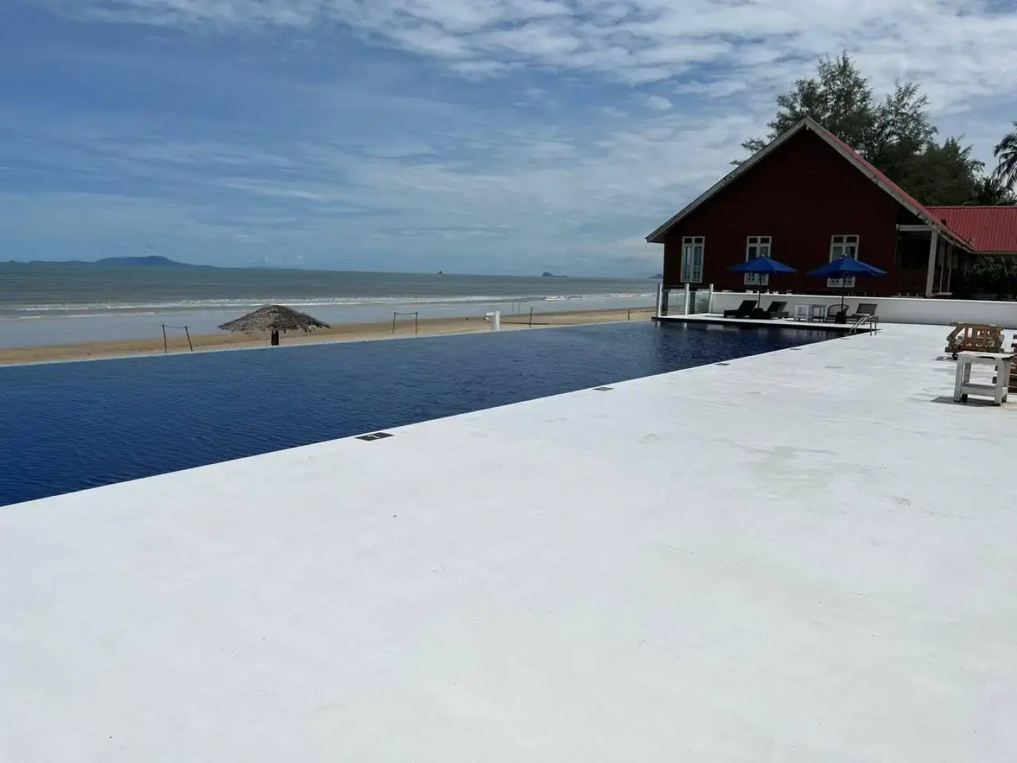 Villa Danialla Beach Resort