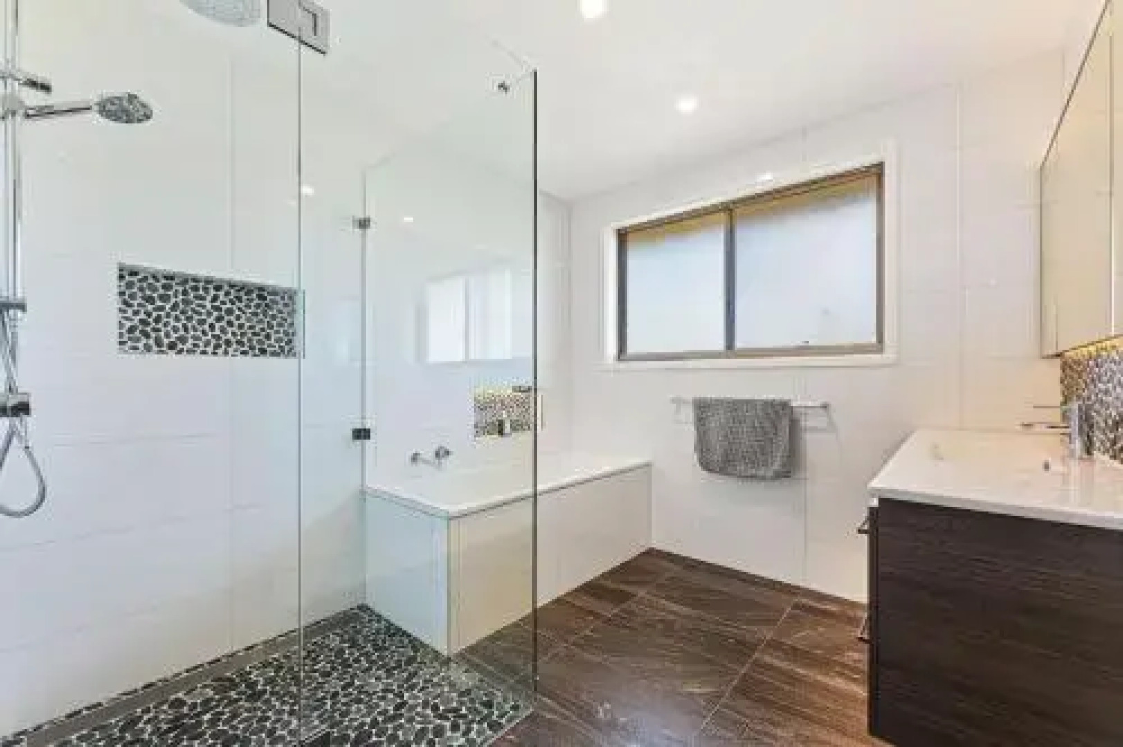 Grandview Apartment - Ocean Views