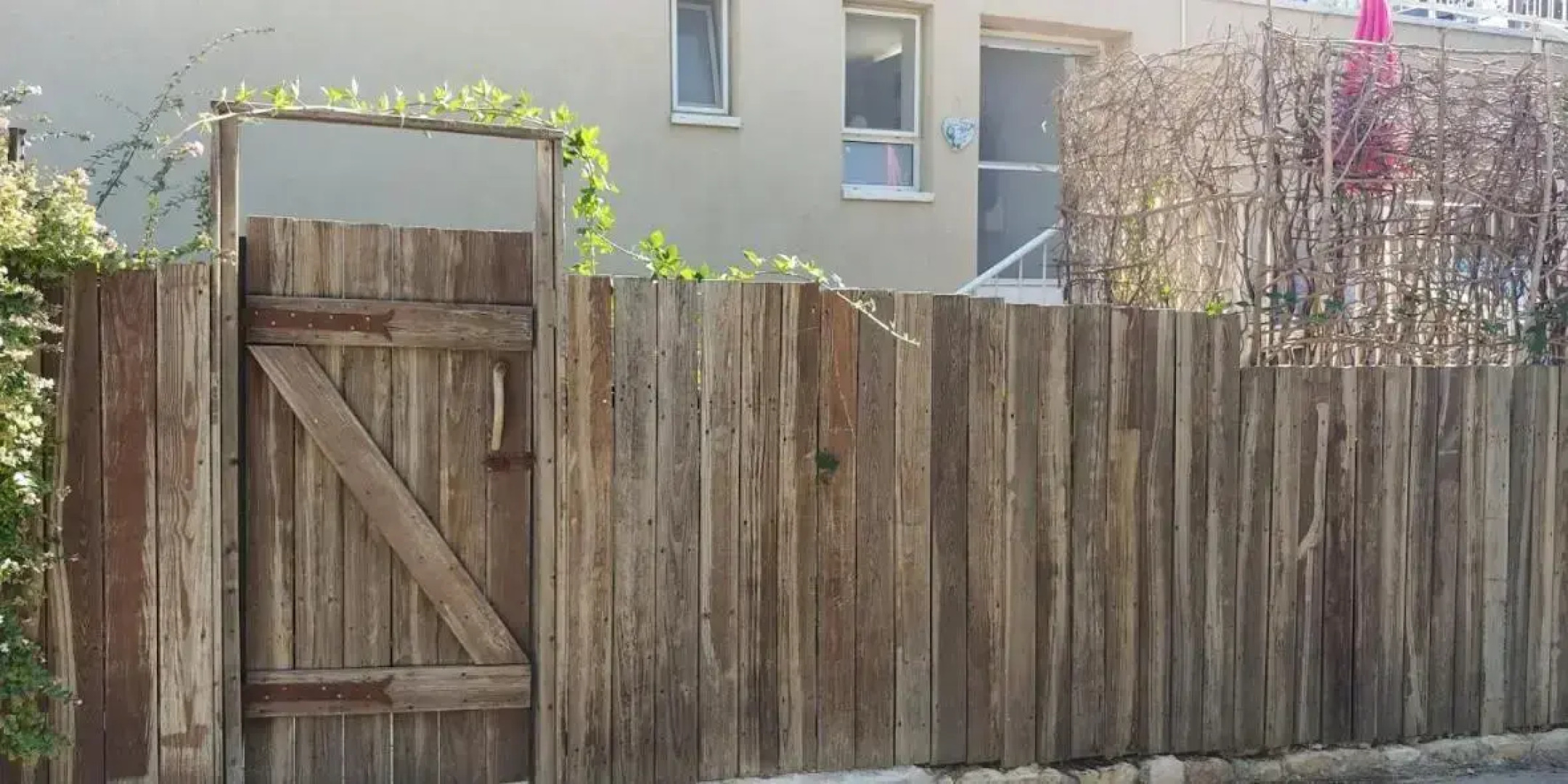 The House By The Mulberry Tree