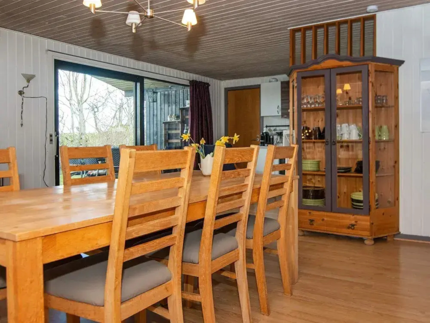 10 Person Holiday Home in Ronde