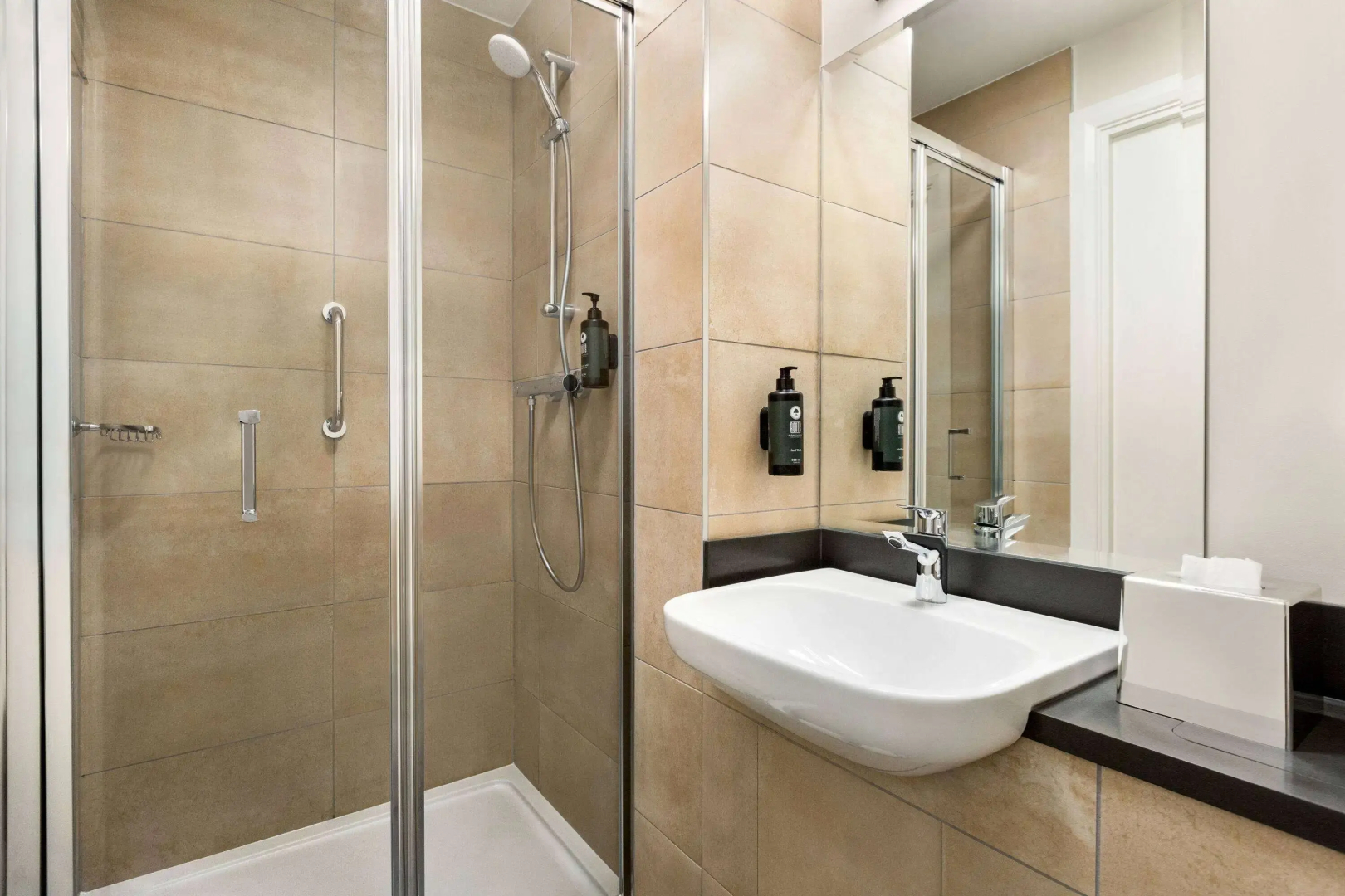 Super 8 by Wyndham Chester East