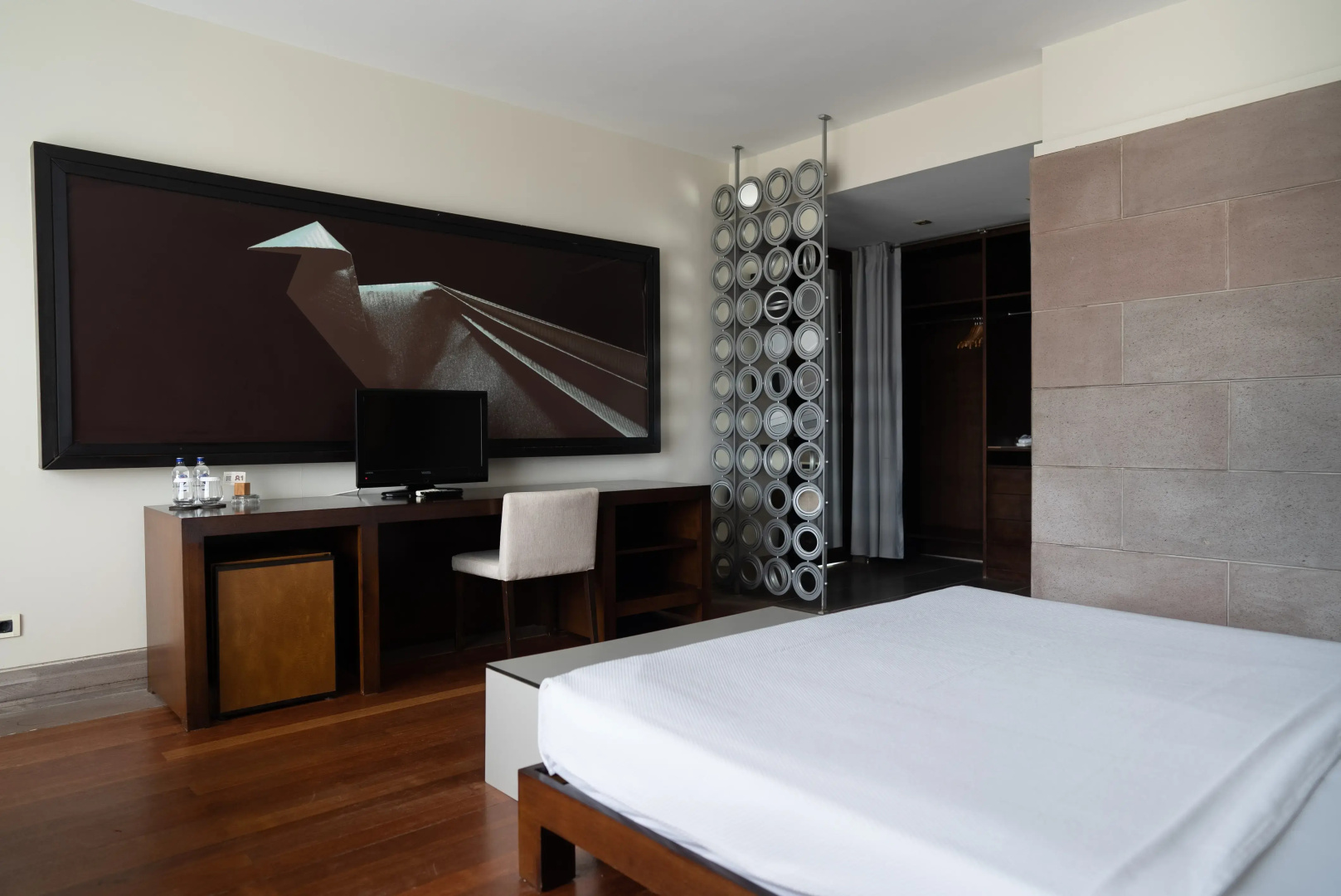 No:81 Hotel