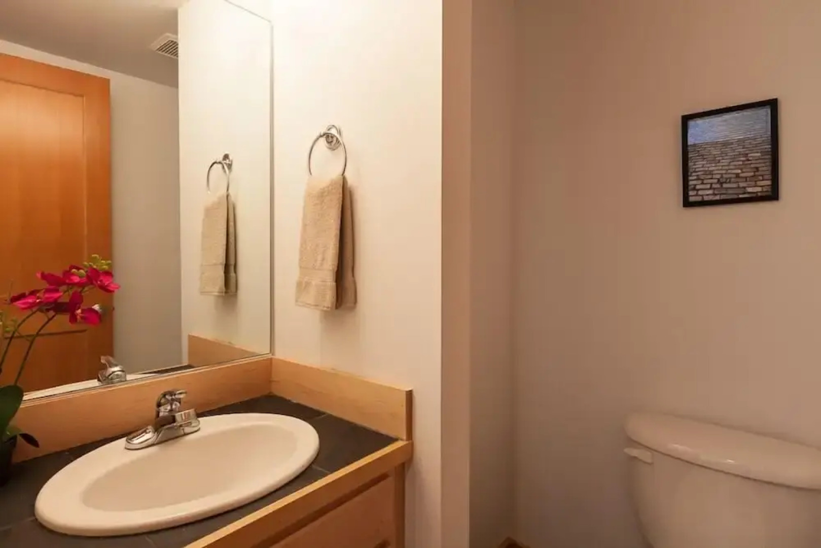 Pet-Friendly Venturi with Fireplace and BBQ on the Deck by RedAwning