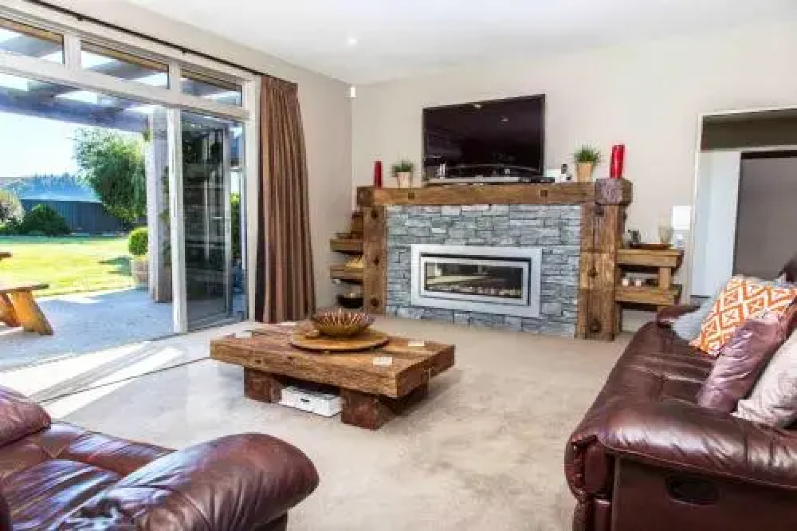 Rustic Lodge Bed & Breakfast