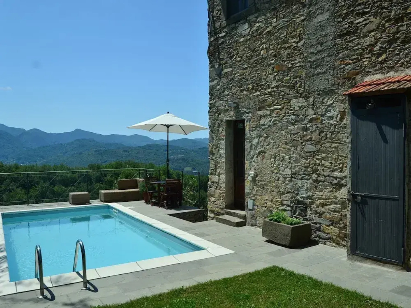 Rustic Tuscan Cottage