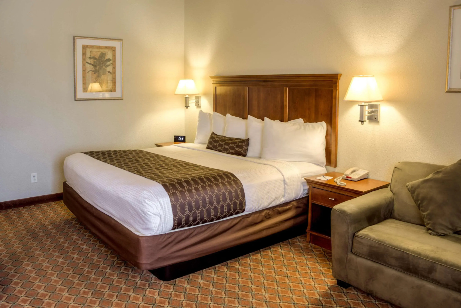 Best Western Plus MidAmerica Hotel