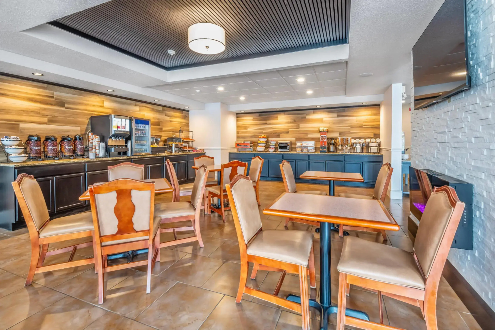 Comfort Inn & Suites Thousand Islands Harbour District