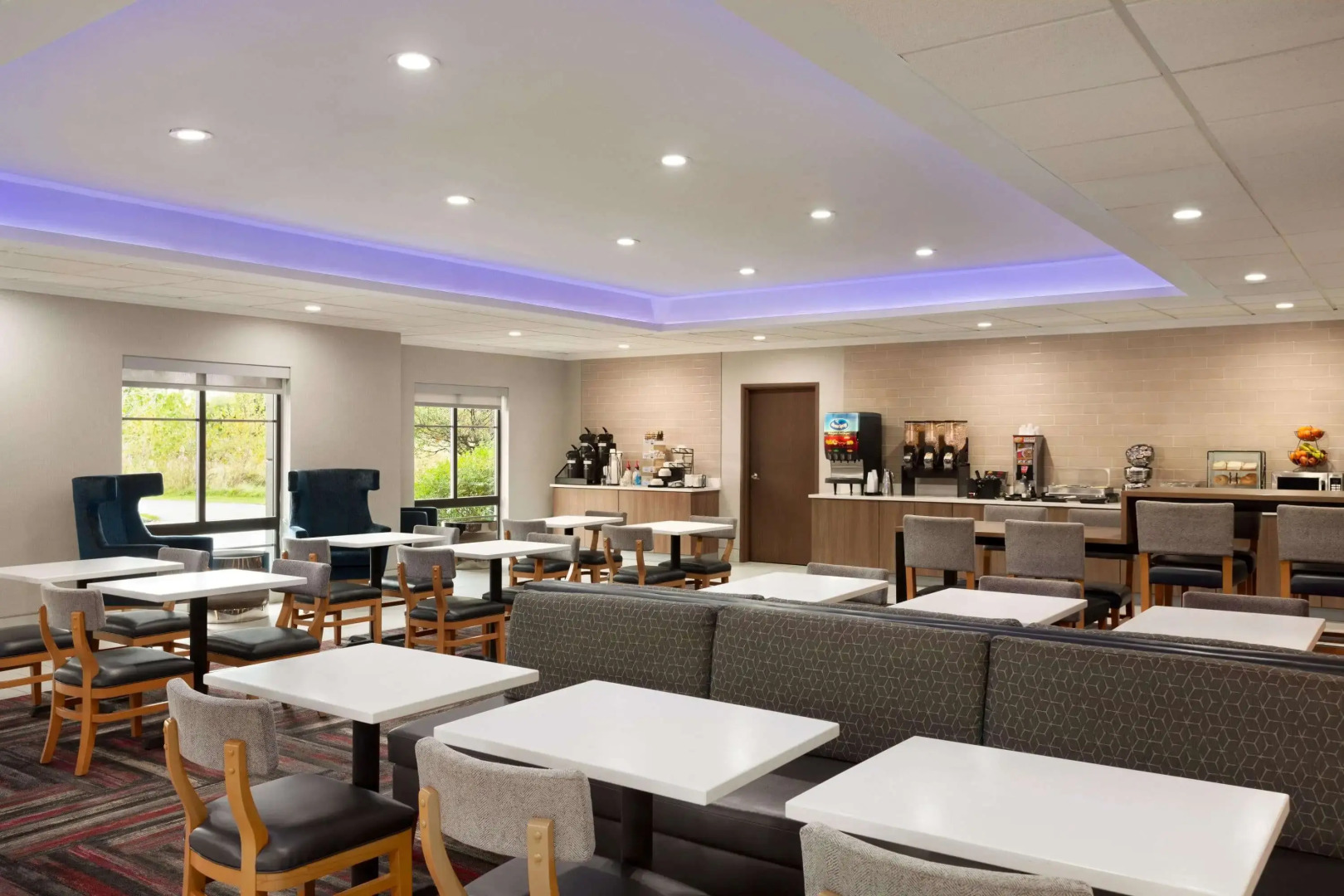 La Quinta Inn & Suites by Wyndham Lackawanna