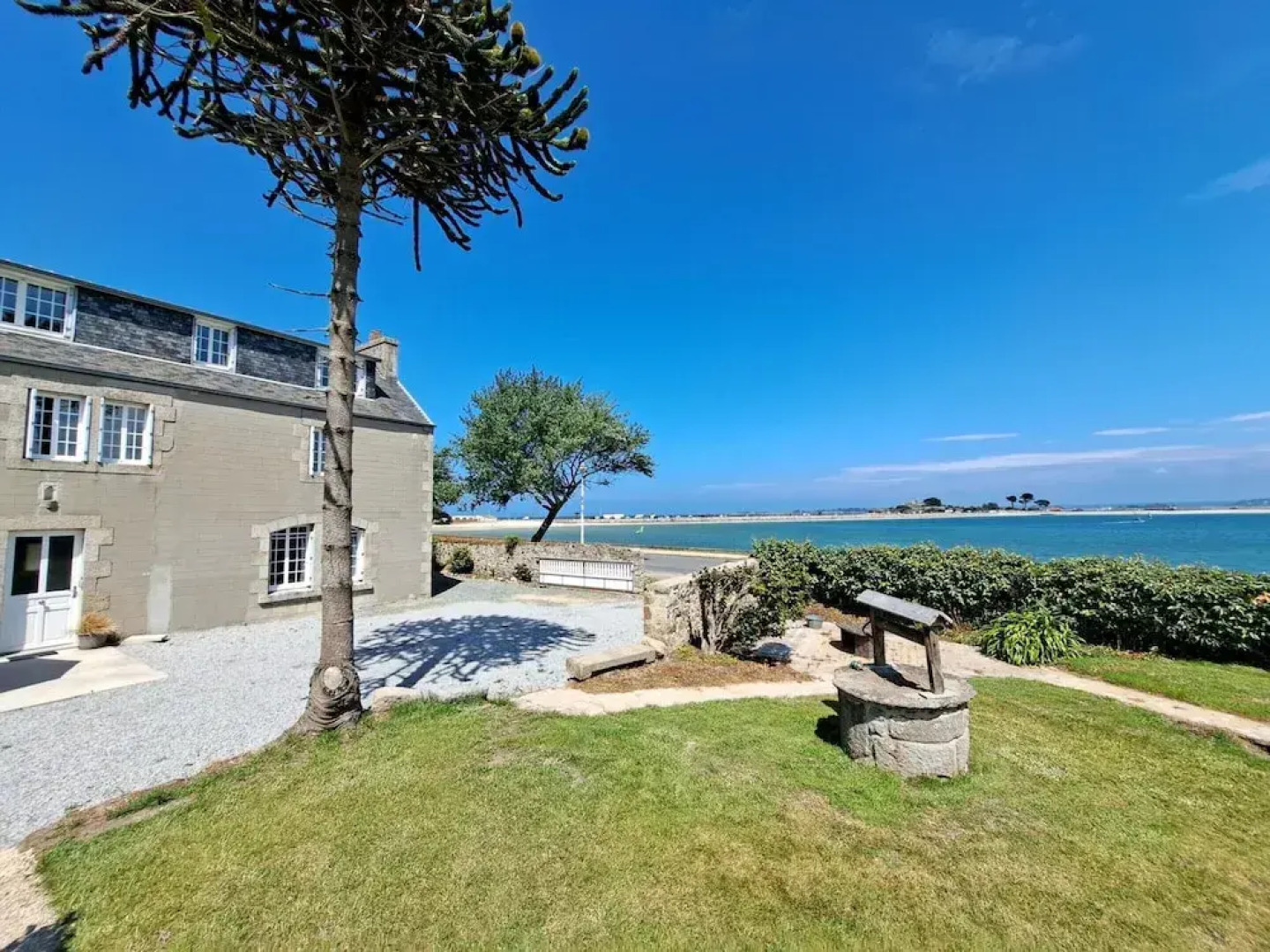 XXL Holiday Home Directly by the sea